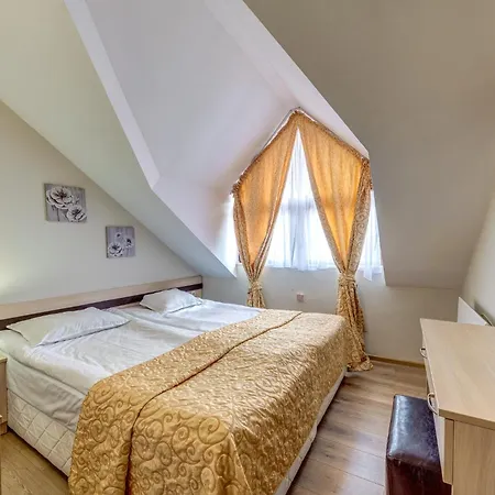 Cozy Alpine With Forest View Апартамент Чепеларе
